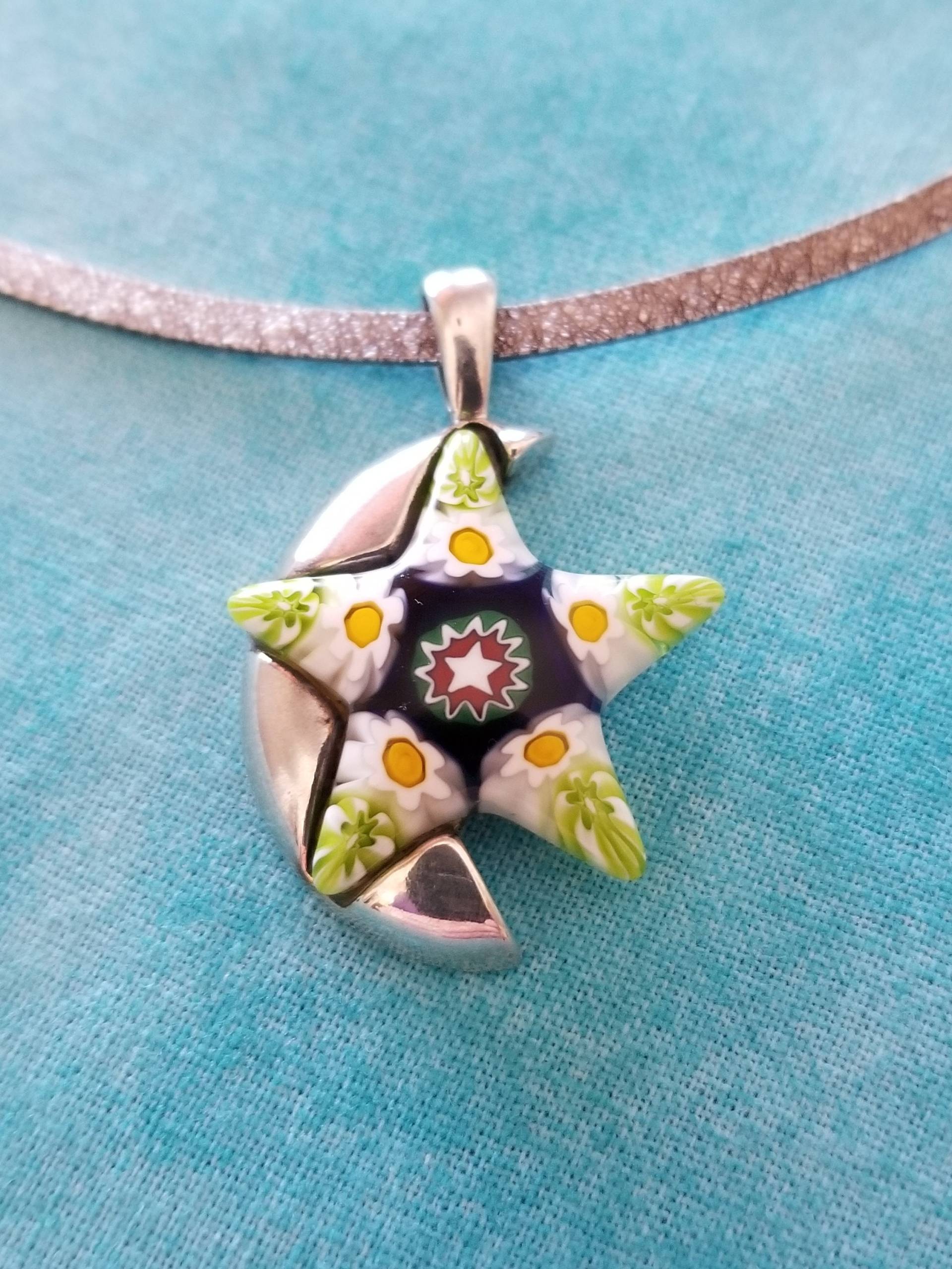 Cp374 Millefiori Stern Und Sterling Silber Mond Anhänger Mit Omega Kette Cp374 Millefiori Stern Und Sterling Silber Mond Anhänger Mit Omega Kette von JewelryByMissCarly