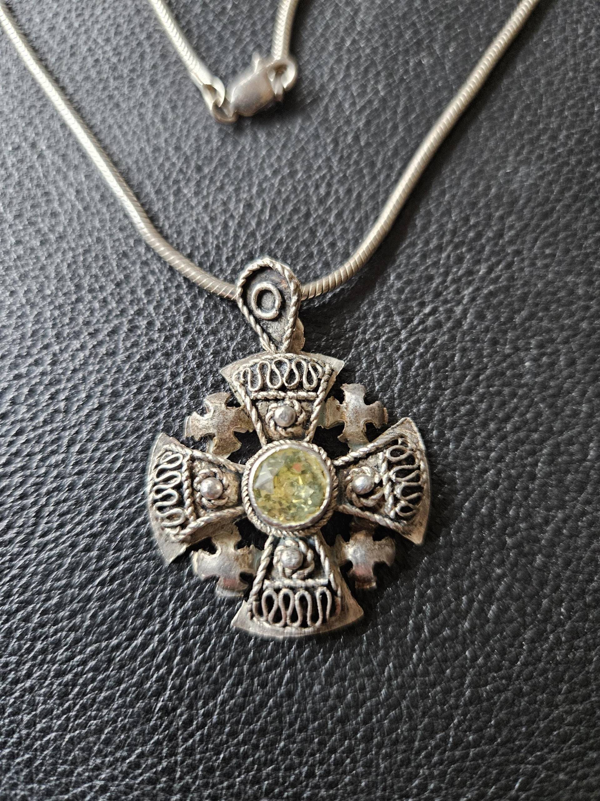 Cp851 Jerusalemkreuz Mit Citrin in Sterling Silber - Vintage Cp851 Jerusalemkreuz Mit Citrin in Sterling Silber - Vintage von JewelryByMissCarly