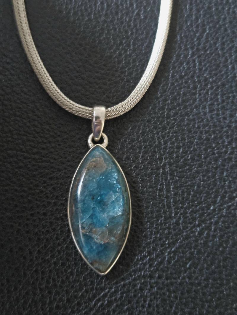 Dp859 Chrysokoll Anhänger in Sterling Silber Mit Mesh Halskette - Vintage Dp859 Chrysokoll Anhänger in Sterling Silber Mit Mesh Halskette - Vintage von JewelryByMissCarly