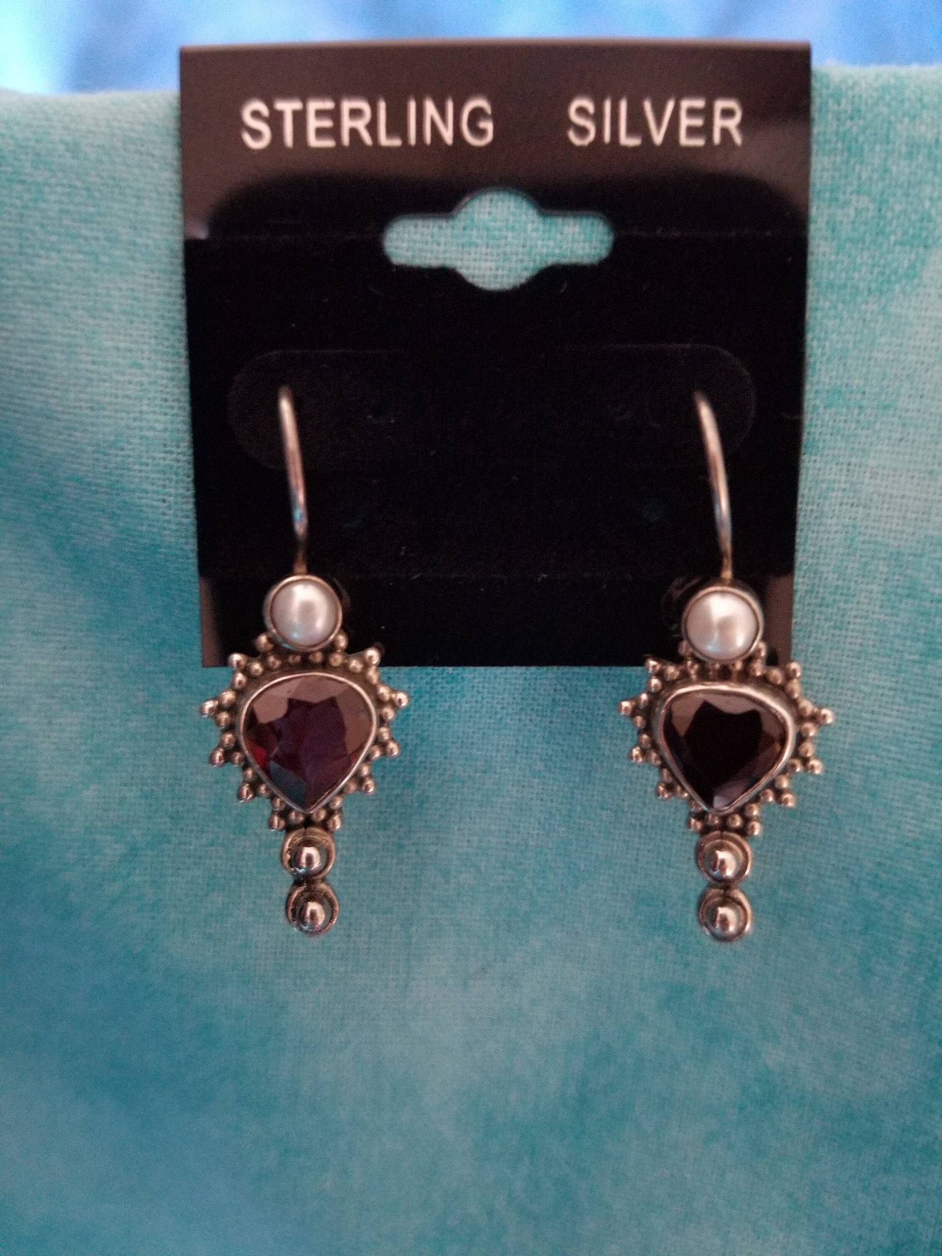 E045 Perlen & Amethyst Sterling Silber Ohrringe - Vintage E045 Perlen & Amethyst Sterling Silber Ohrringe - Vintage von JewelryByMissCarly