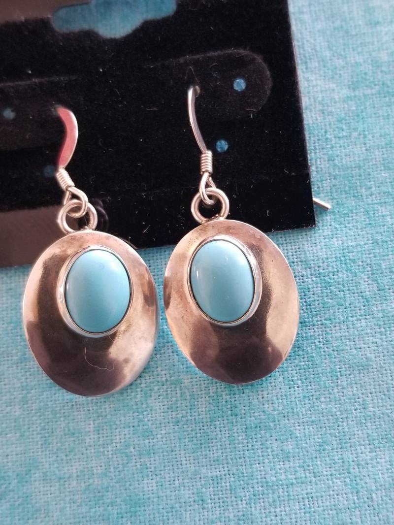 E073 Sterling Silber Baumbild Ohrringe Mit Türkis Farbigen Inset von JewelryByMissCarly