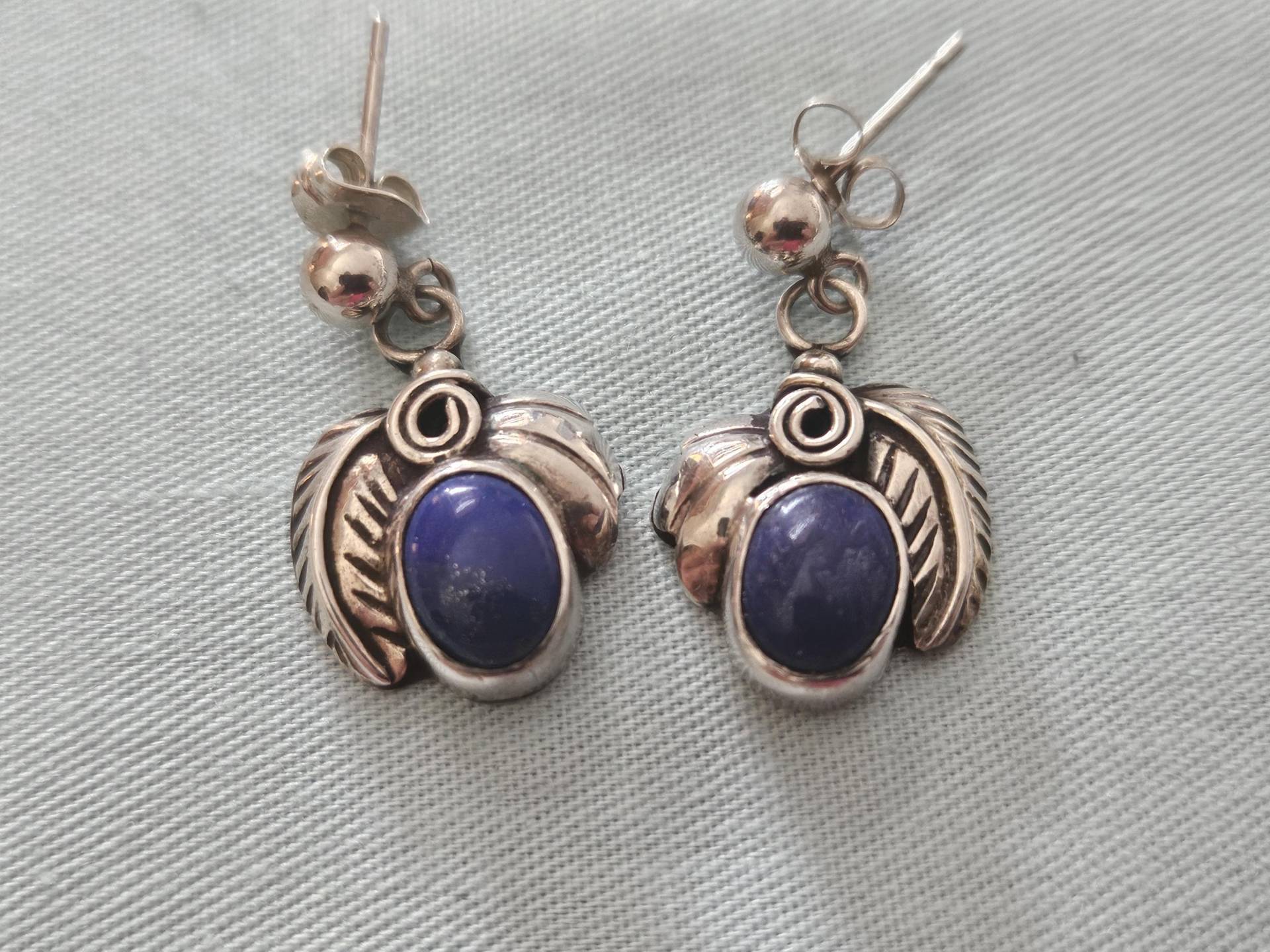 E084 Southwestern Lapis Lazuli Ohrringe in Sterling Silber - Vintage E084 Southwestern Lapis Lazuli Ohrringe in Sterling Silber - Vintage von JewelryByMissCarly