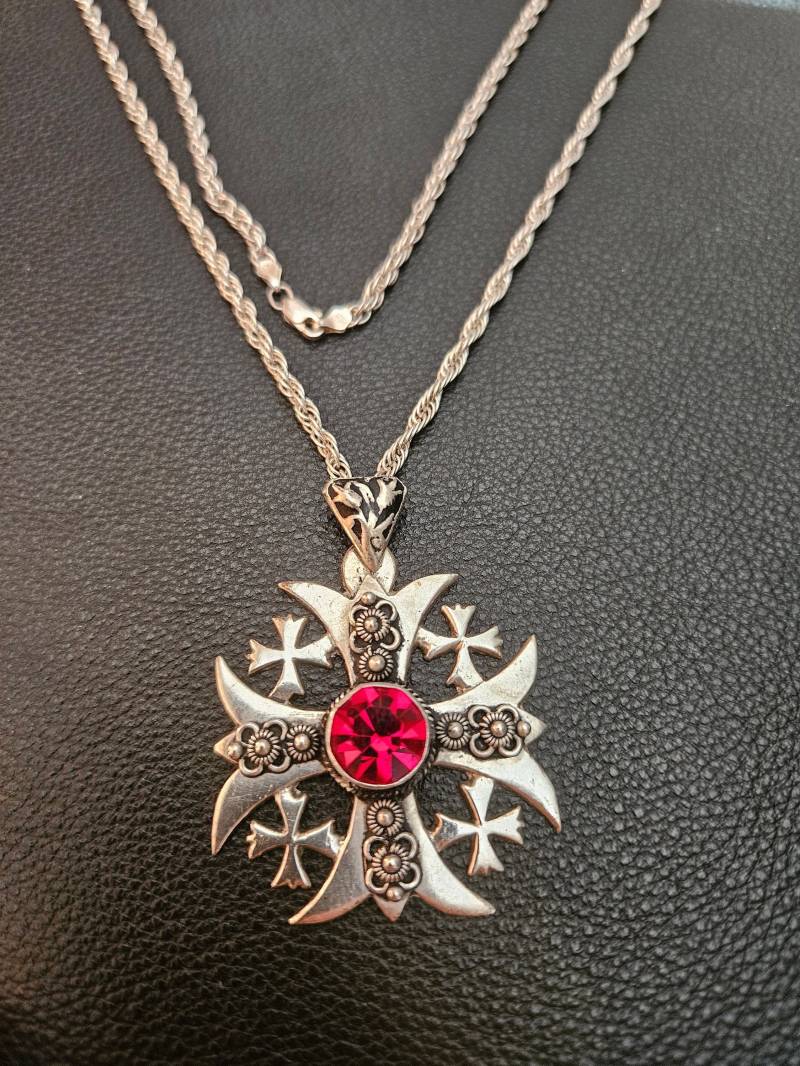 Großes Jerusalem Kreuz Mit Rotem Stein in Der Mitte Sterling Silber Und Seil Kette Halskette - Vintage Cp Großes Jerusalem Kreuz Mit Rotem Stein in Der Mitte Sterling Silber Und Seil Kette Halskette - Vintage Cp von JewelryByMissCarly