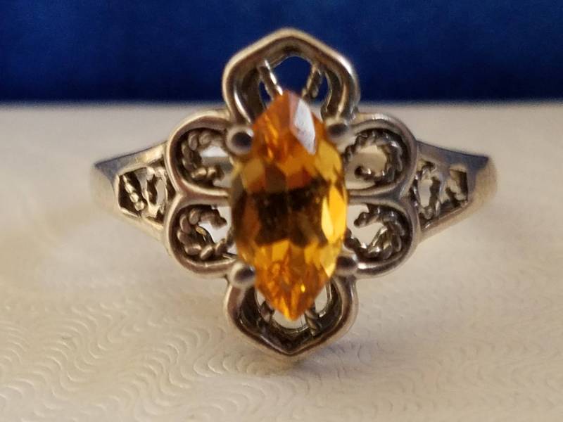 R106 Gelb Citrin in Sterling Silber Ring - Vintage R106 Gelb Citrin in Sterling Silber Ring - Vintage von JewelryByMissCarly