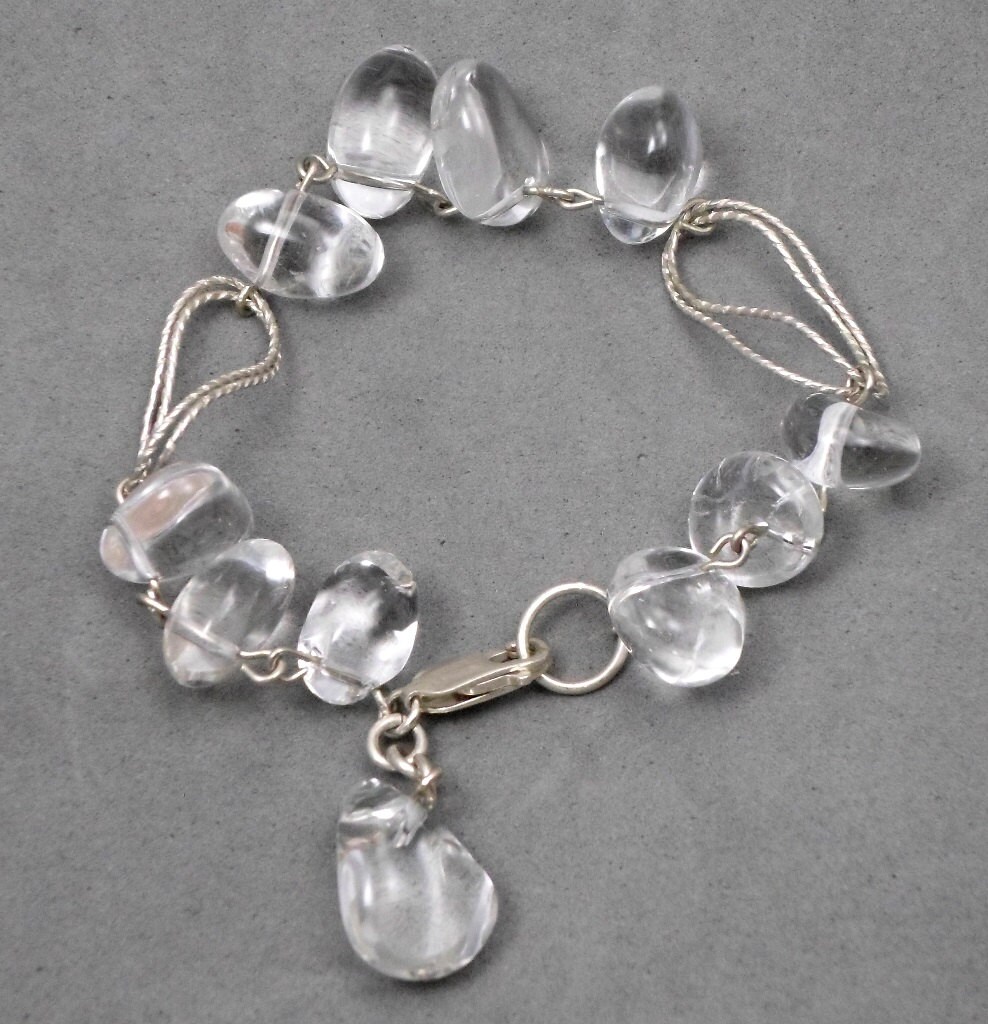 Silber Perlen Armband, Transparent Quarz Und Ungleiche Perlen, Silberdraht Kurven, Elegant, Für Alle Outfits, Rustikal, Arbeitende Frau von JewelryByVita