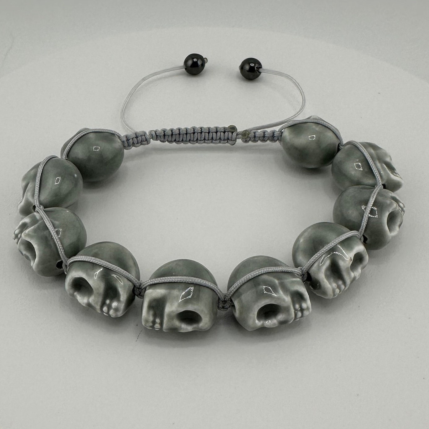Totenkopf Armband Im Shamballa Stil Totenkopf Armband Im Shamballa Stil von JewelryByYadi