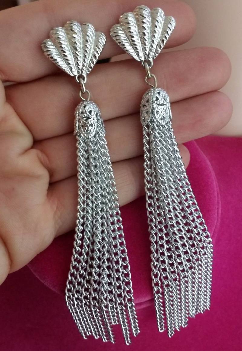 Seltene Vintage Sarah Coventry 4 "Lange Baumeln Quaste Kette Silber Ton Clip Ohrringe Qualität Damen Designer Mode Schmuck von JewelryBygones