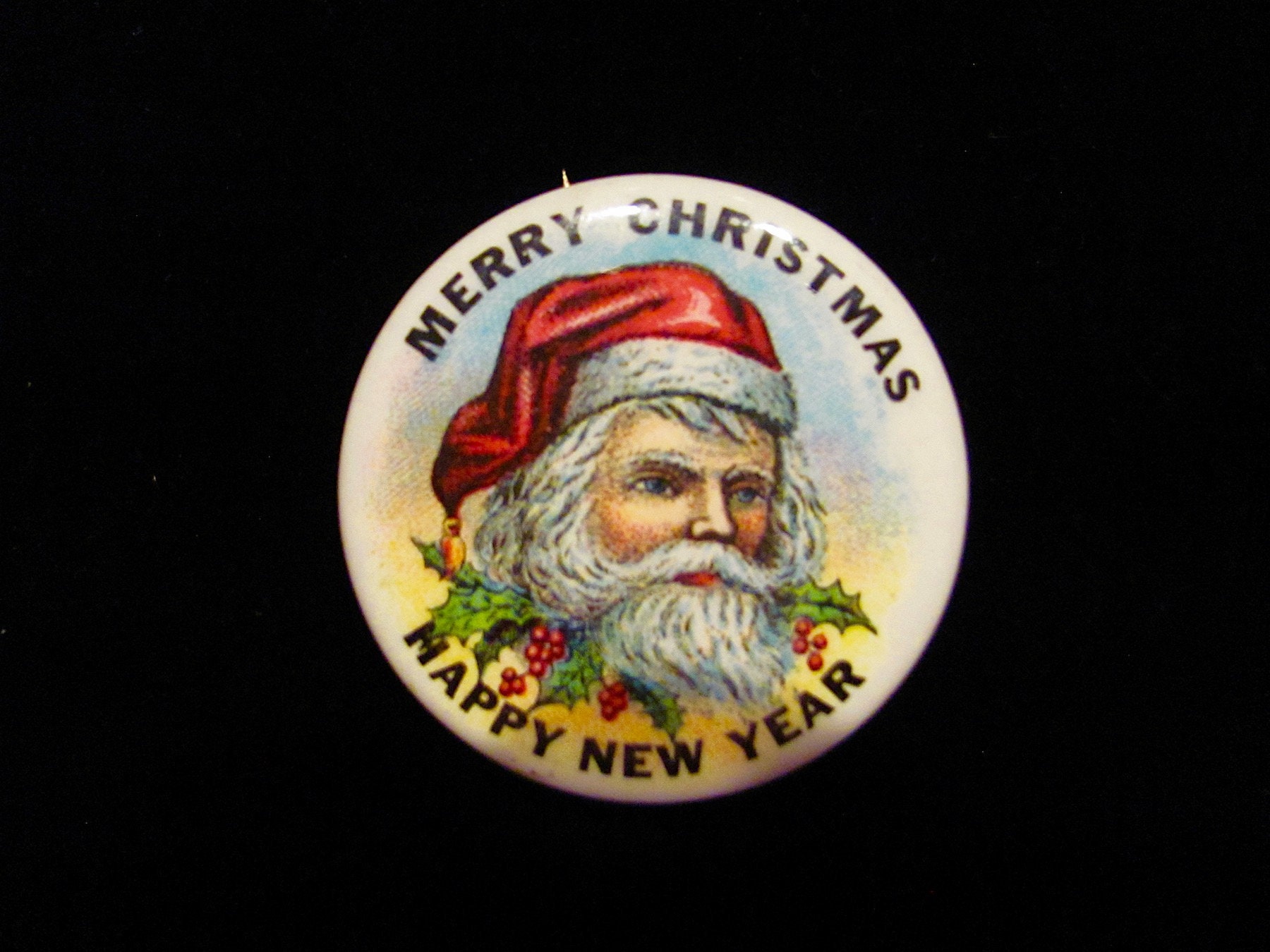 Vintage 40Er Jahre Werbung Weihnachtsmann Celluloid 1 3/4" Pinback Merry Christmas Happy New Year Button Pin Brosche Badge Keine Reproduktion von JewelryBygones