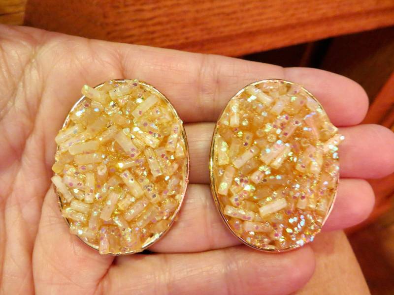 Vintage Glitter Lucite Celluloid 50Er Jahre 3, 8 cm Gold Art Deco Stil Ohrhänger Ohrringe Damen Modeschmuck Retro Glitz von JewelryBygones