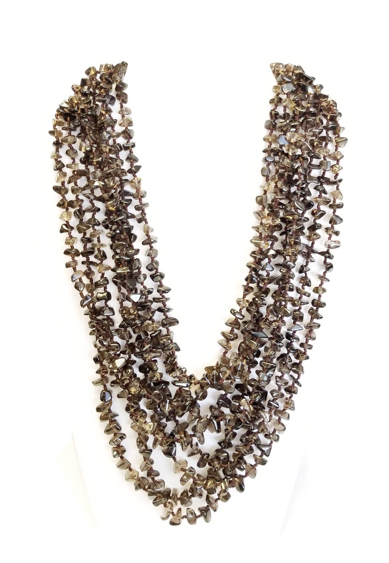 Echte Multi-strang Rauchigen Quarz Chips Halskette Mit Knebel Verschluss von JewelryDealsGalore