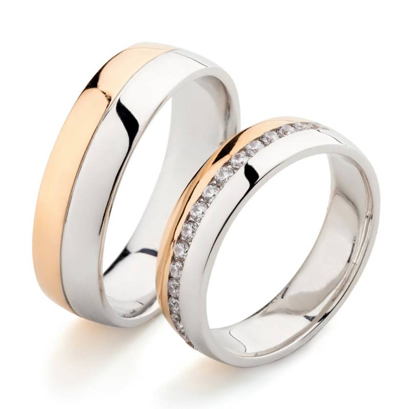 Goldene Eheringe Mit Diamanten. Zweifarbige Eheringe. Paar Trauringe Set. Hochzeitsringe Für Sie Und Ihn von JewelryEscorial