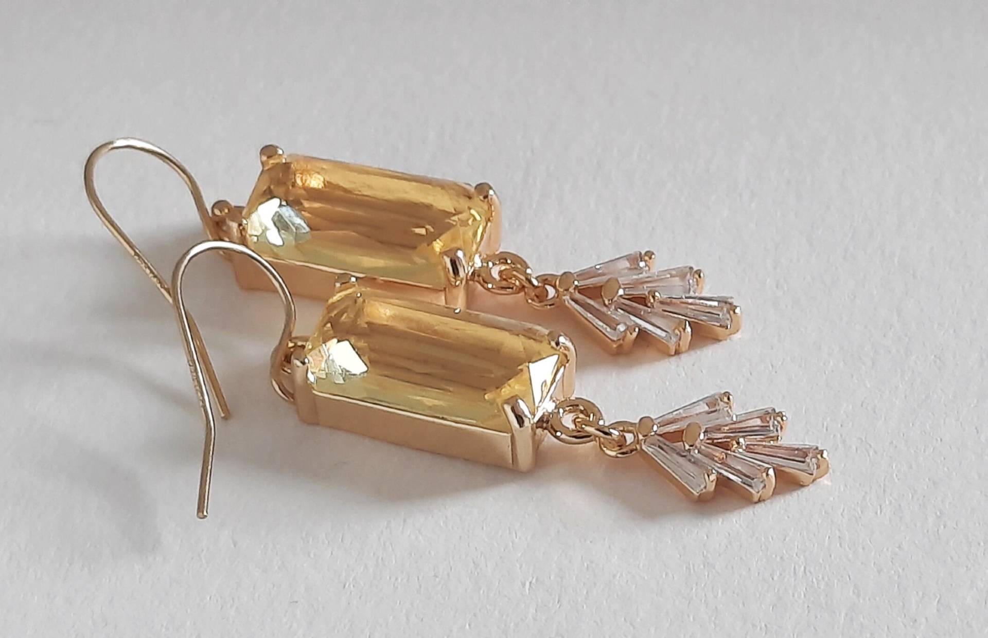 Zitronengelbe Kristallohrringe. Baguette Rechteck Ohrringe. Art Deco Diamant Tropfen Ohrringe.abend Sommer Ohrringe von JewelryFringe