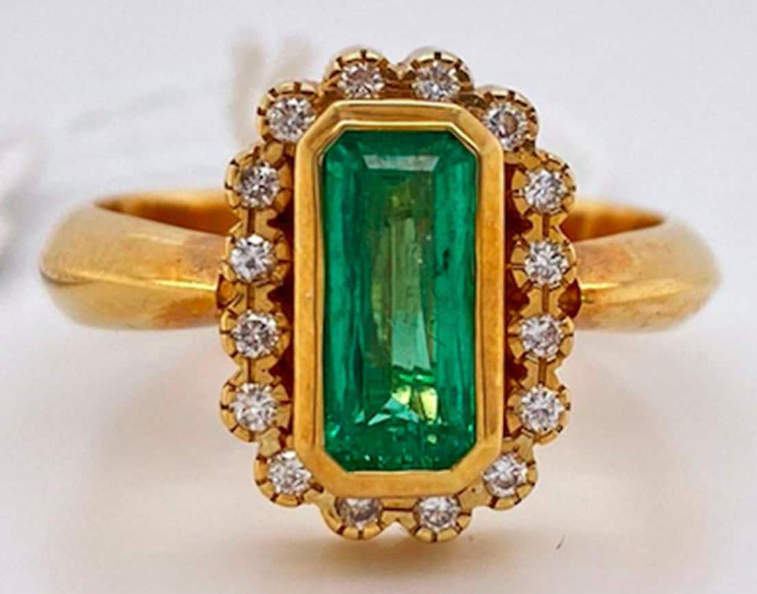 Lady's Excellent Smaragd Und Diamant Ring von JewelryGalleryStore