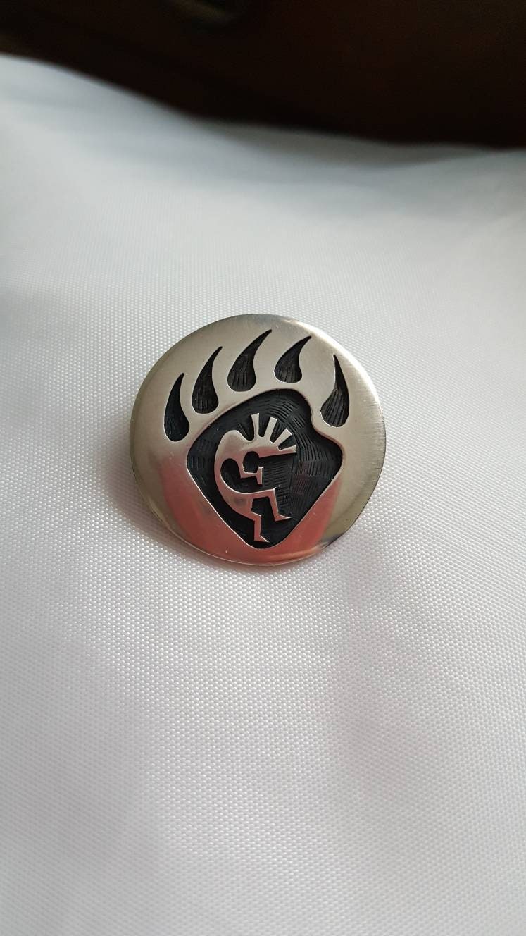 Vintage Signierte Sterling Silber Hopi Kokopelli Bärentatze Anhänger/Brosche-Af von JewelryGaloreGifts