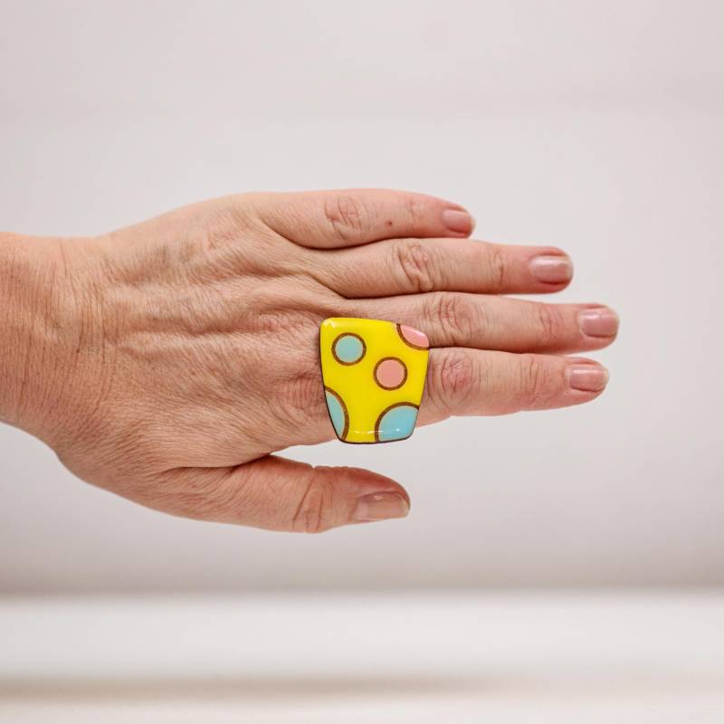 Gelb & Blau Statement Ring, Stahlring von JewelryKatMade