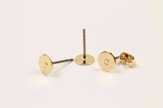 Ohrringstecker Mit Flachem 6 Mm Pad Für Perlen, Nickelfrei, E11-G1, 10 Stück, 16K Vergoldetes Messing, Zur Herstellung Von Ohrsteckern Ohrringstecker Mit Flachem 6 Mm Pad Für Perlen, Nickelfrei, E11-G1, 10 Stück, 16K Vergoldetes Messing, Zur Herstellung Von Ohrsteckern von JewelryKorea