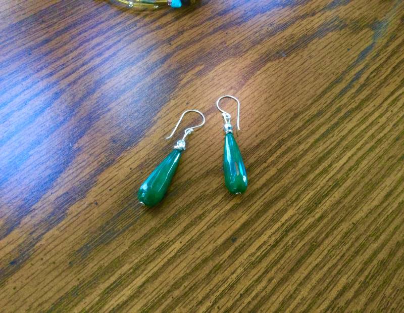 Grüne Jade/Jade Baumeln Ohrringe/Jade Perle Enhancer/Langer Tropfen Natürliche Jade Farbe Verbessert/Gold Filled Enhancer/sterling Silber Ohr Draht Grüne Jade/Jade Baumeln Ohrringe/Jade Perle Enhancer/Langer Tropfen Natürliche Jade Farbe Verbessert/Gold Filled Enhancer/sterling Silber Ohr Draht von JewelryLoveRocks