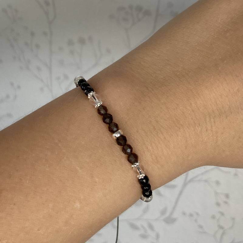 Protection | Turmalin Schörl Rauchquarz Bergkristall 4mm Facettiertes Filigranes Edelsteinarmband Makramee 925 Sterling Silber von JewelryOfNani