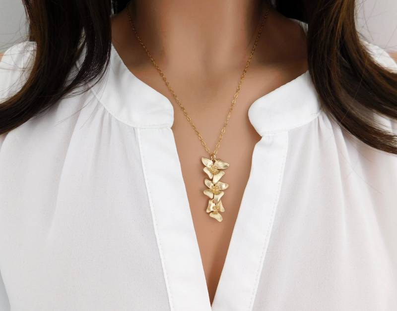 Orchidee Halskette, Gold Blume Schmuck, Dreifach Brautjungfer Kaskaden Halskette von JewelryStyles