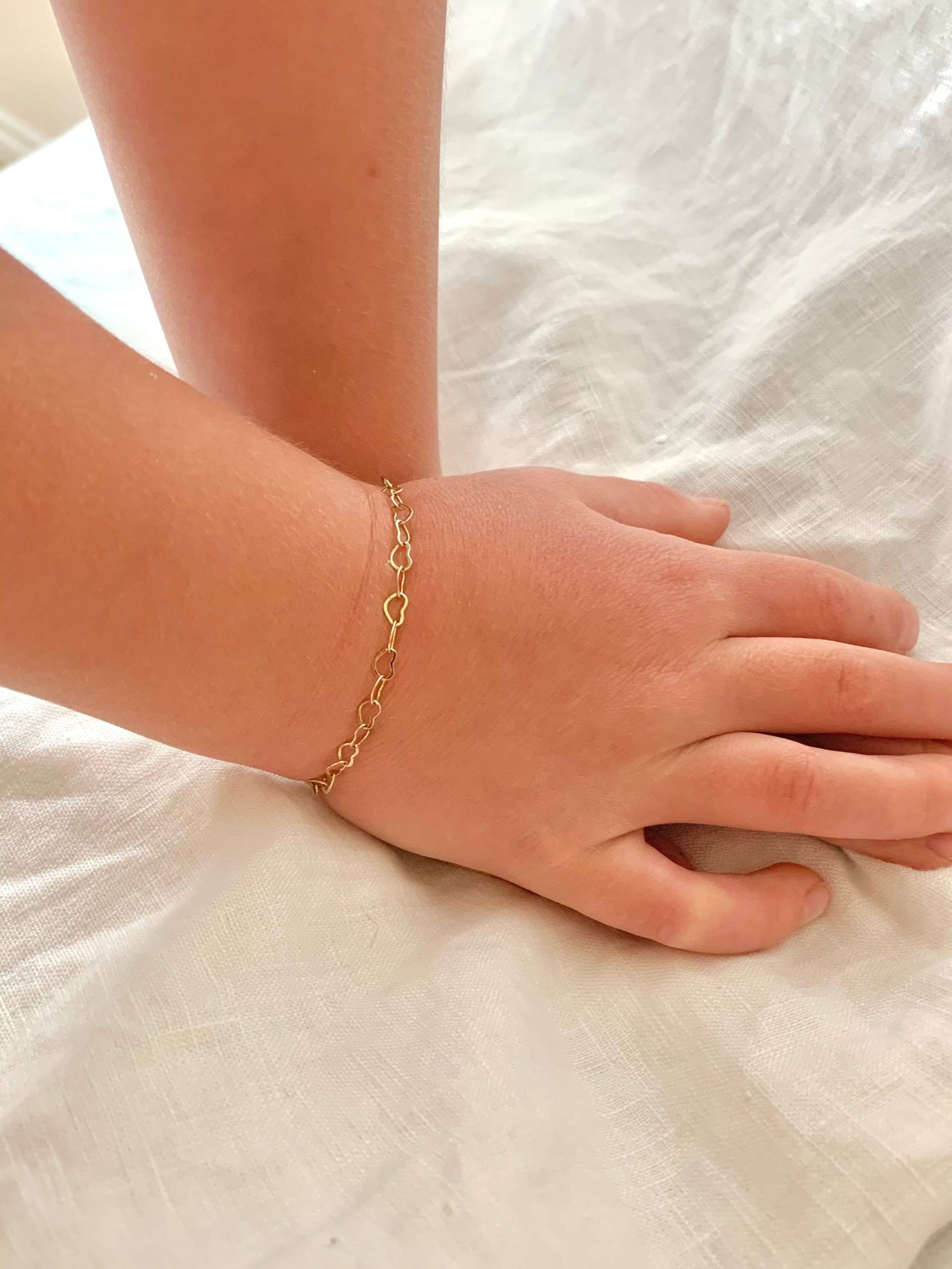 Kinder Kleinkind Gold Herz Armband, Baby Babys Erstes Geburtstagsgeschenk, Tochter Schmuck Geschenk, Zierliches von JewelryVV