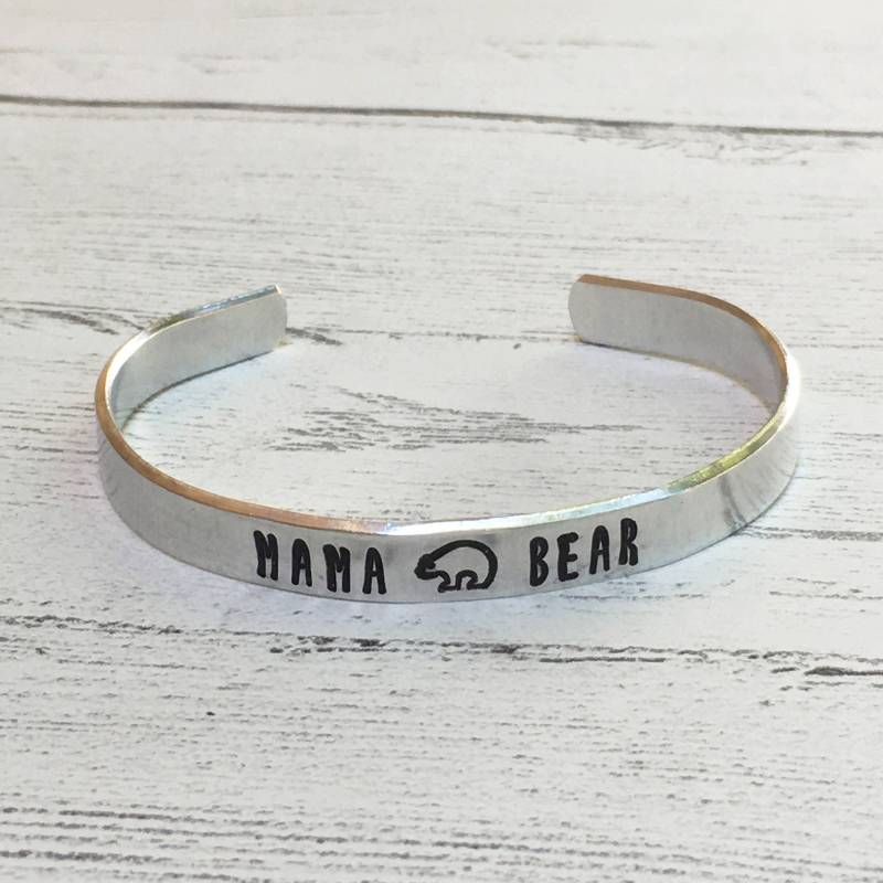 Mama Bär Manschette Armband - Neue Schmuck Benutzerdefinierte Personalisierte Silber, Gold Oder Rose Manschette, Baby-Dusche-Geschenk Für Mutter von JewelryVV