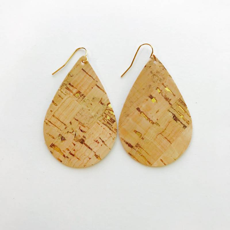 Natürliche Cork Tropfen Ohrringe, Leder Alternative Tear Drop Vegan Kork Natürliche Mit Gold von JewelryVV
