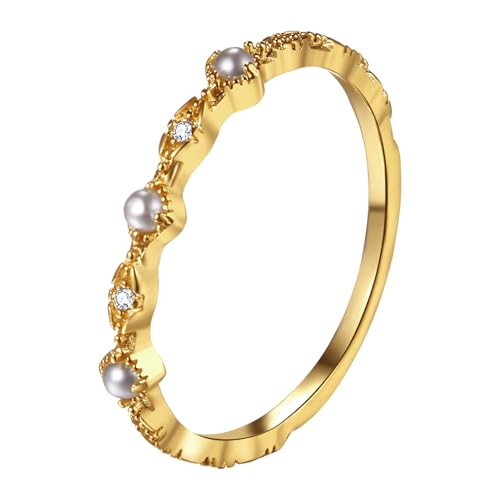 JewelryWe Perlenring Damen Vergoldet Ring: Gold Damenring mit kleinen weißen Perlen und Zirkonia Stapelbare Fingerringe Verlobungsringe Eheringe Trauringe für Frauen Größe 59 von JewelryWe