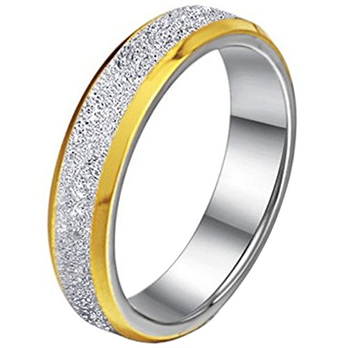 JewelryWe Ringe Herren Edelstahl Sandgestrahlt: 5mm Breite Herren-Ring Sandgestrahlt mit Gold Kante Jahrestag Verlobung Hochzeit Band Männer Ring mit Gravur Silber Größe 57 von JewelryWe