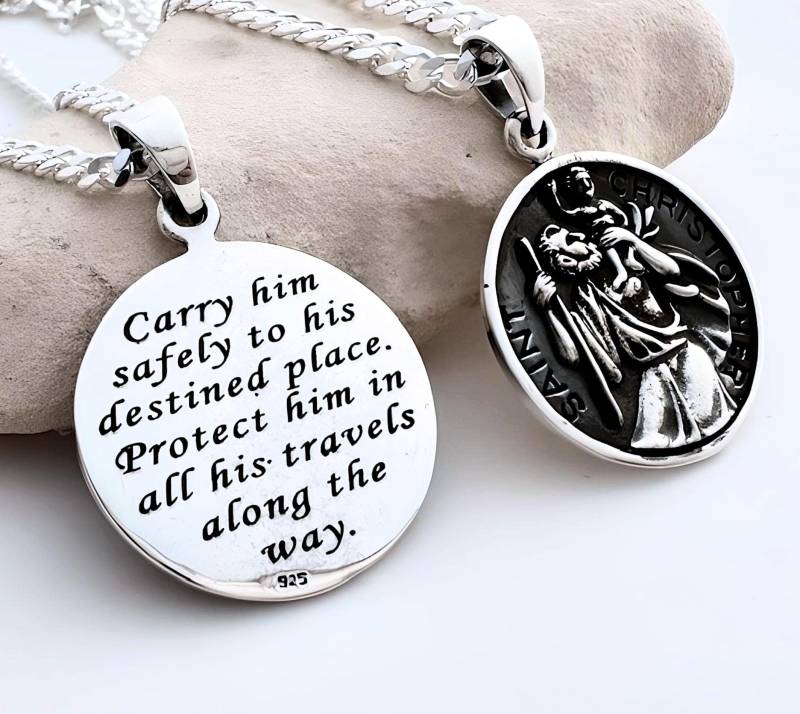 Gravierte St Christopher Sterling Silber Halskette Angepasst Medaillon. Wählen Sie Dicke Kette Männer Oder Dünne Frauen von JewelryWithAMeaning