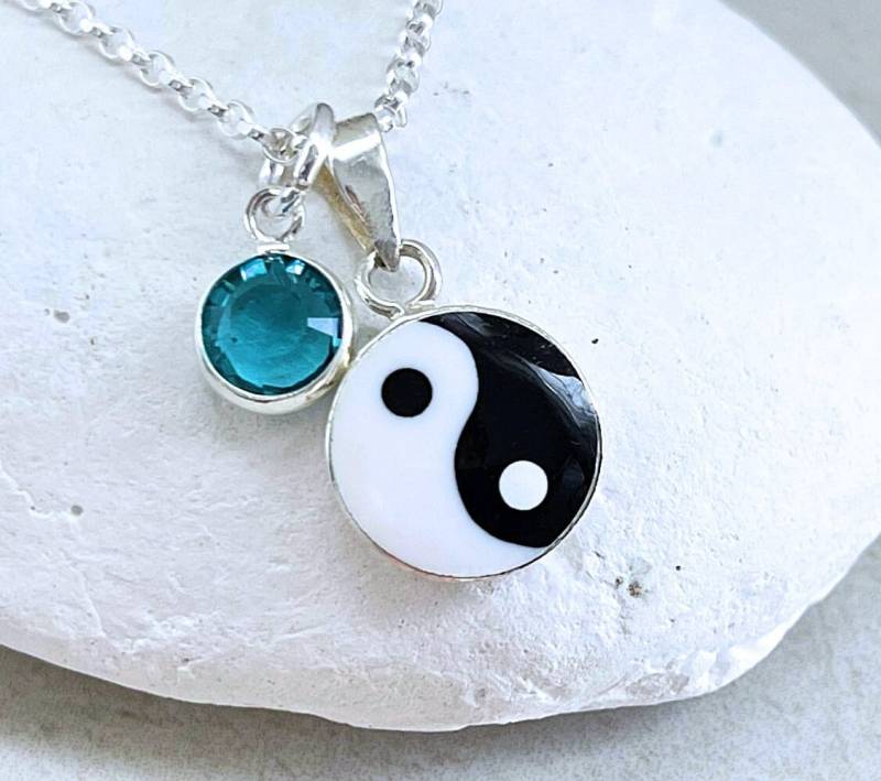 sterling Silber Chian Yin Yang Halskette, Yinyang 16 Mm. Wählen Sie Einen Personalisierten Charme. Kette Aussuchen von JewelryWithAMeaning