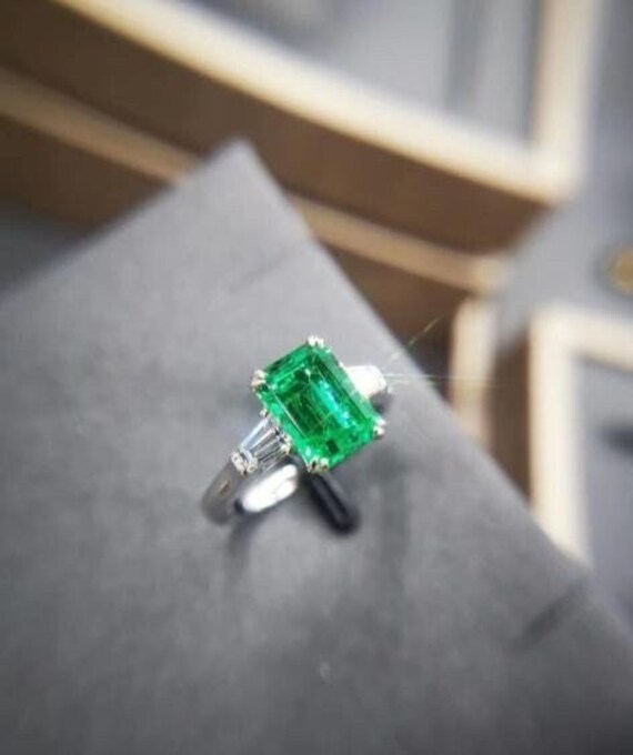 Lab Emerald Verlobungsring, Smaragd Schliff Edelstein Ring, 925 Silber Heiligenschein Ring Für Mädchen, Mai Geburtsstein Jahrestag Geschenk von JewelryartIN