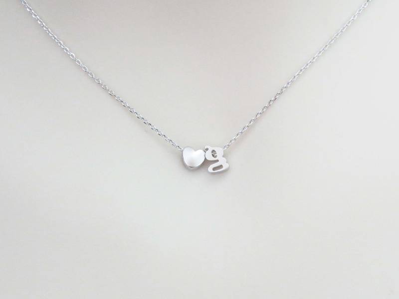 Personalisierte Kleinbuchstabe Und Herz Halskette, Gold/Silber Kleine Buchstabe + Beste Freundin Mutter Geschenk von Jewelrybank