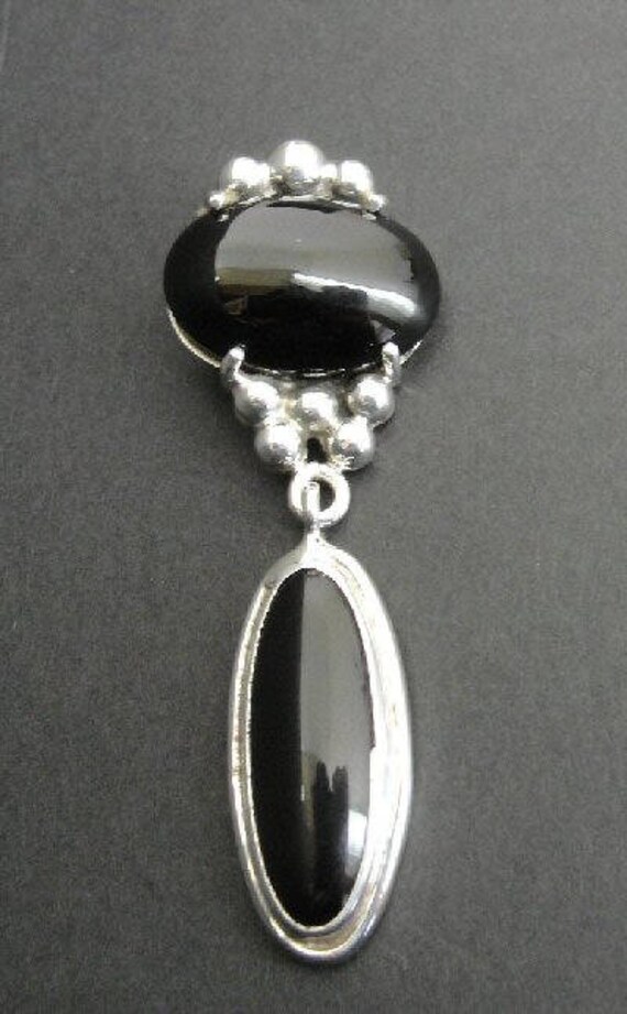 Vintage Taxco Schwarzer Onyx Dangle Mexiko Sterling 925 Silber Anhänger Vintage Taxco Schwarzer Onyx Dangle Mexiko Sterling 925 Silber Anhänger von Jewelryboxjewelry