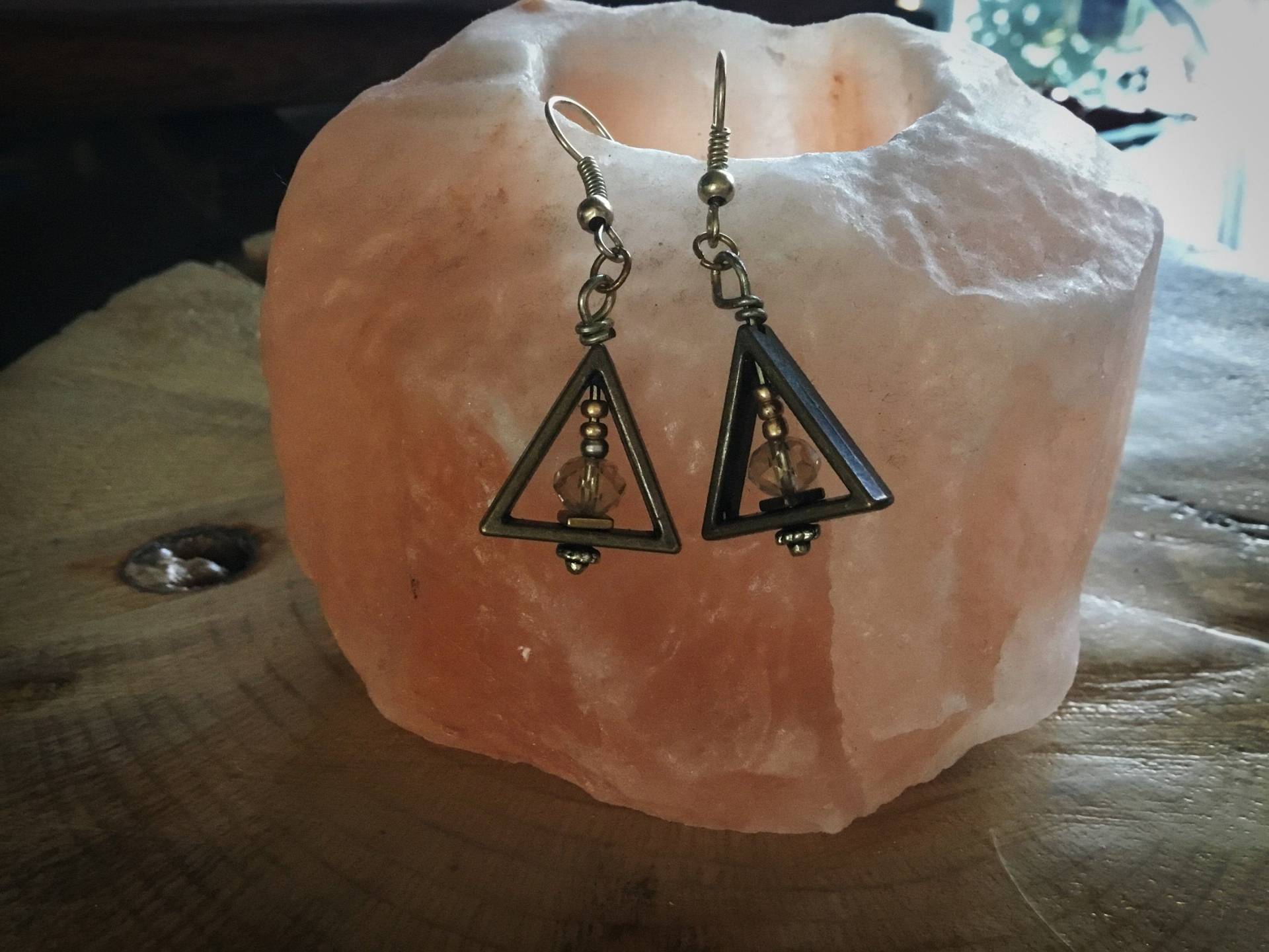 Dreieckige Ohrringe von JewelrybyAndromeda