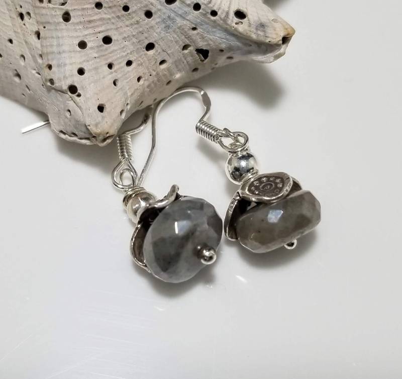 Labordorite Semi-Precious Edelsteine, Geschmückt Mit Bali Sterling Silber #662 Labordorite Semi-Precious Edelsteine, Geschmückt Mit Bali Sterling Silber #662 von JewelrybyGerina