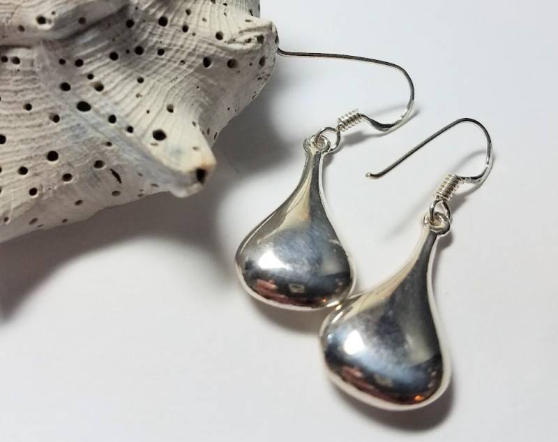 Sterling Silber Tear Drop Ohrringe Avantgarde Statement Schmuck Sterling Silber Tear Drop Ohrringe Avantgarde Statement Schmuck von JewelrybyGerina
