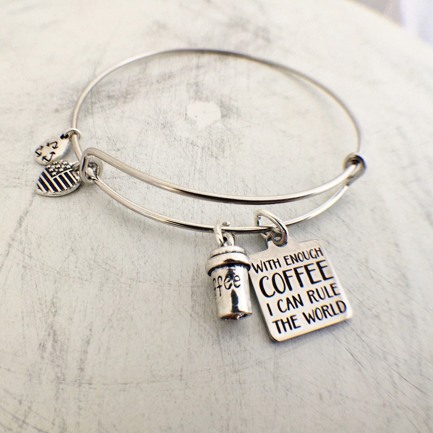 Kaffee-Liebhaber Armreif Kaffee-Liebhaber Armreif von JewelrybyJillyBean