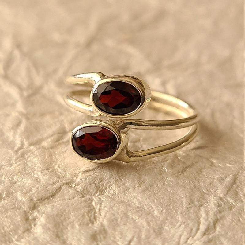 Granat Ring Größe 8 Sterling Silber -Verstellbarer Silber-Echt Stein Ring-Bemerkenswerter von JewelrybyJohnM