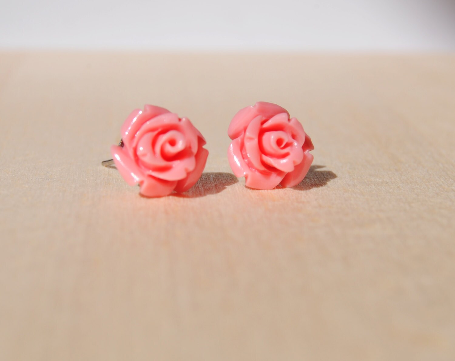 Erröten Rosa Rose Ohrringe-Rose Ohrstecker-Frühling-Blumen Ohrringe-Blume-Mütter Tag Valentines Day-Geschenk Für Schwester Oder Freundin Erröten Rosa Rose Ohrringe-Rose Ohrstecker-Frühling-Blumen Ohrringe-Blume-Mütter Tag Valentines Day-Geschenk Für Schwester Oder Freundin von JewelrybyMyken
