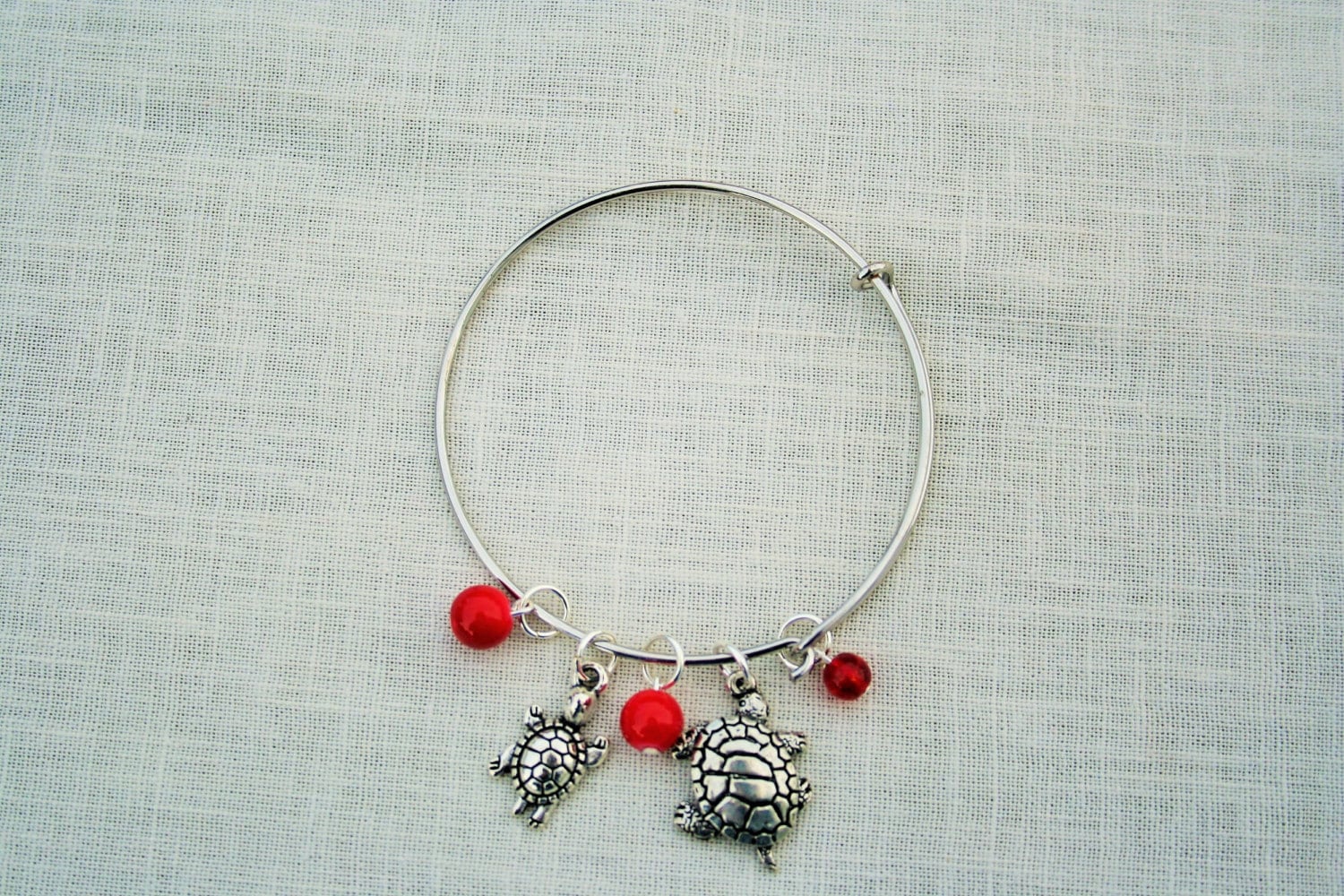 Maryland College Armreif/Charm Armbänder U. Of Maryland, Towson U., Baltimore Maryland College Armreif/Charm Armbänder U. Of Maryland, Towson U., Baltimore von JewelrybyNoel