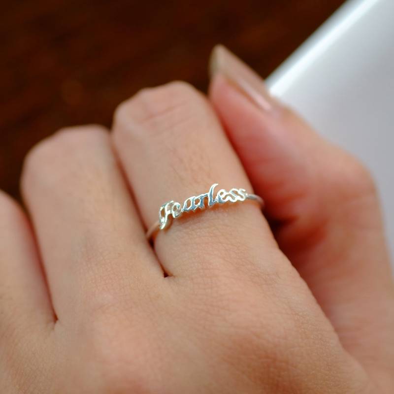 Fearless Sterling Silber Statement Ring Inspirierender Affirmations Schmuck Fearless Sterling Silber Statement Ring Inspirierender Affirmations Schmuck von JewelrybyPITK