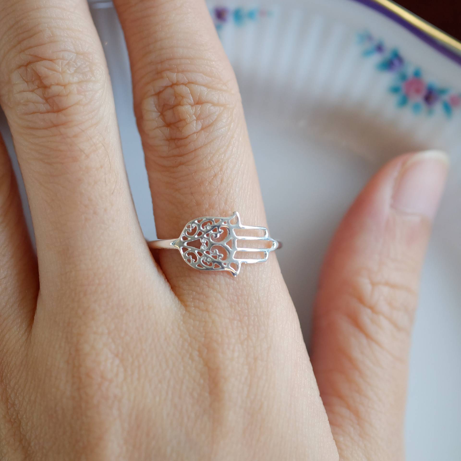 Sterling Silber Hamsa Hand Ring, Boho Stapelring von JewelrybyPITK