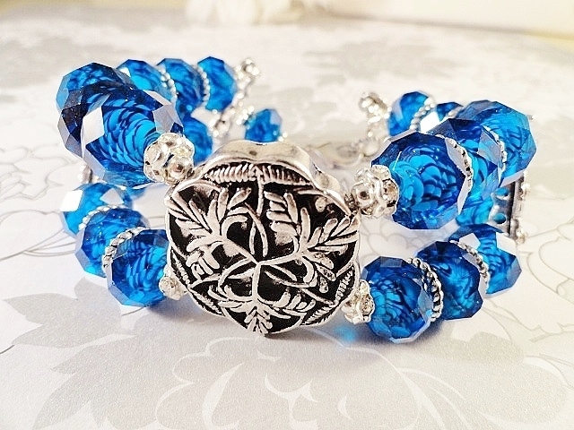 Blauer Armband Chunky Saphir Blau Schmuck Mit Kristallen & Sterling Silber Akzent Perlen Zwei Strang Geburtstagsgeschenk Für Sie Blauer Armband Chunky Saphir Blau Schmuck Mit Kristallen & Sterling Silber Akzent Perlen Zwei Strang Geburtstagsgeschenk Für Sie von JewelrybyPJ