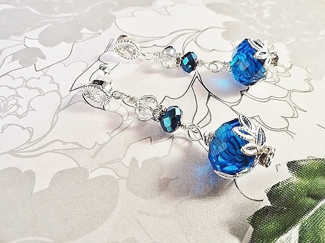 Blauer Saphir Ohrringe Blau Mit Kristallen Und Silber Extra Lange Handgemachten Schmuck Muttertag Geburtstagsgeschenk Für Sie Blauer Saphir Ohrringe Blau Mit Kristallen Und Silber Extra Lange Handgemachten Schmuck Muttertag Geburtstagsgeschenk Für Sie von JewelrybyPJ