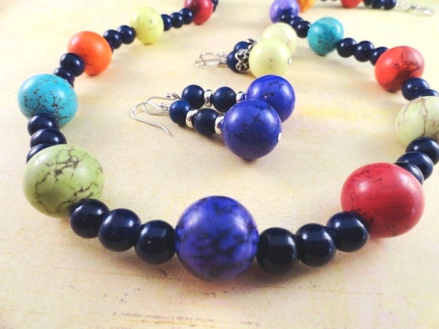Bunte Halskette Set Jaspis Und Türkis Perlen Schmuck Baumeln Ohrringe Bunt Edelstein Handgefertigt Geburtstagsgeschenk Für Sie von JewelrybyPJ