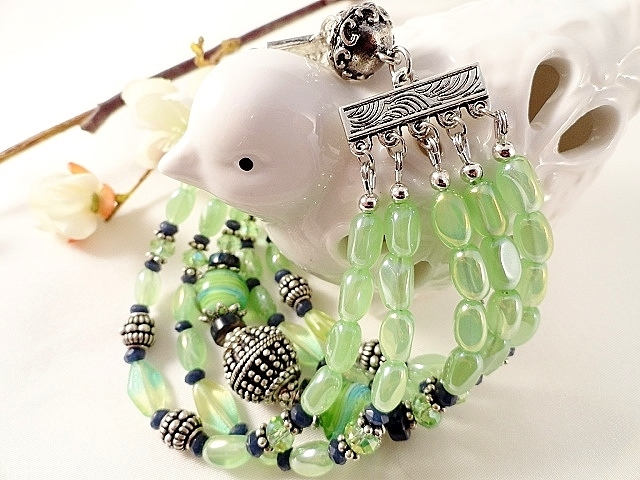 Chunky Armband Große Statement Fünf Strang Jade Bali Silber Glas & Kristall Handgemachter Schmuck Geschenkidee Geburtstag Mutter-Tag Chunky Armband Große Statement Fünf Strang Jade Bali Silber Glas & Kristall Handgemachter Schmuck Geschenkidee Geburtstag Mutter-Tag von JewelrybyPJ