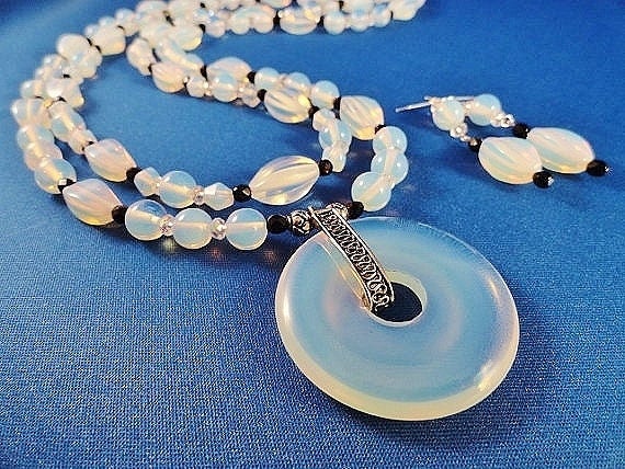 Mondstein Und Kristall Halskette Set Zweireihige Schmuck Geschenk Geburtstag Mütter Tag Für Sie von JewelrybyPJ