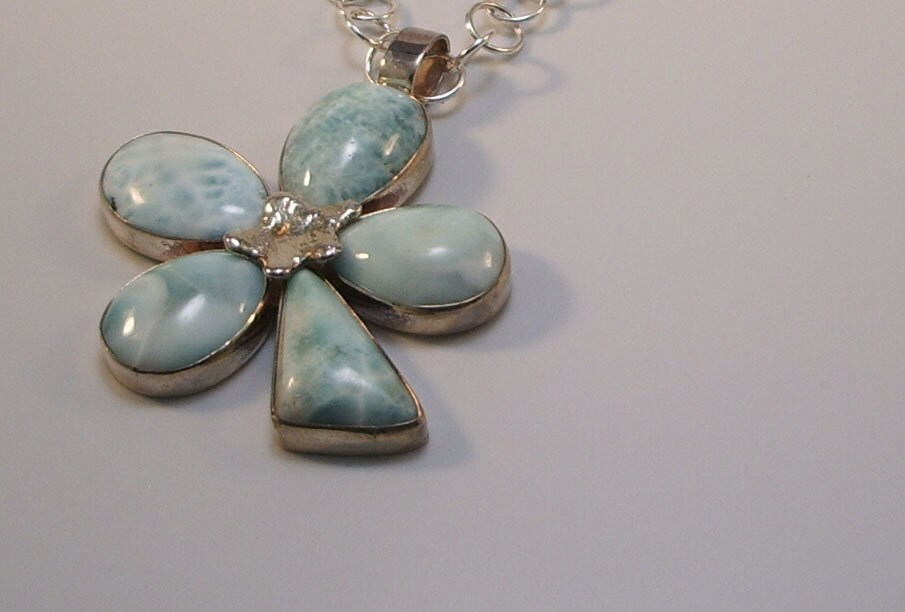 Larimar Schätze Larimar Schätze von Jewelrybyatabey