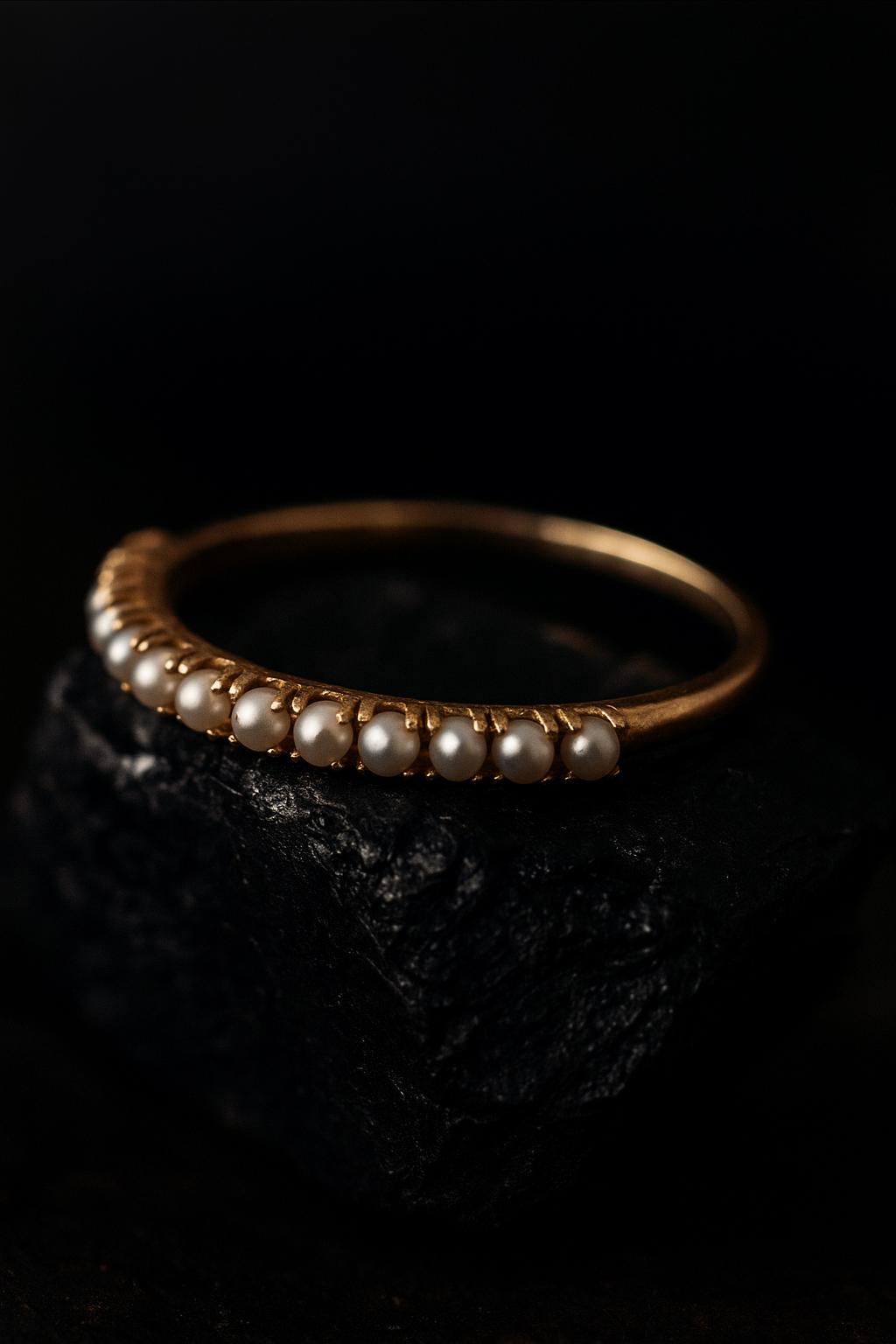 Süßwasserperle Halbe Ewigkeit Hochzeitsband, 14 K Gelbgold Brautjungfer Schmuck Versprechen Band Für Ihre Frauen Stacking Schwarz Freitag Verkauf von JewelrytreauresbyAJ