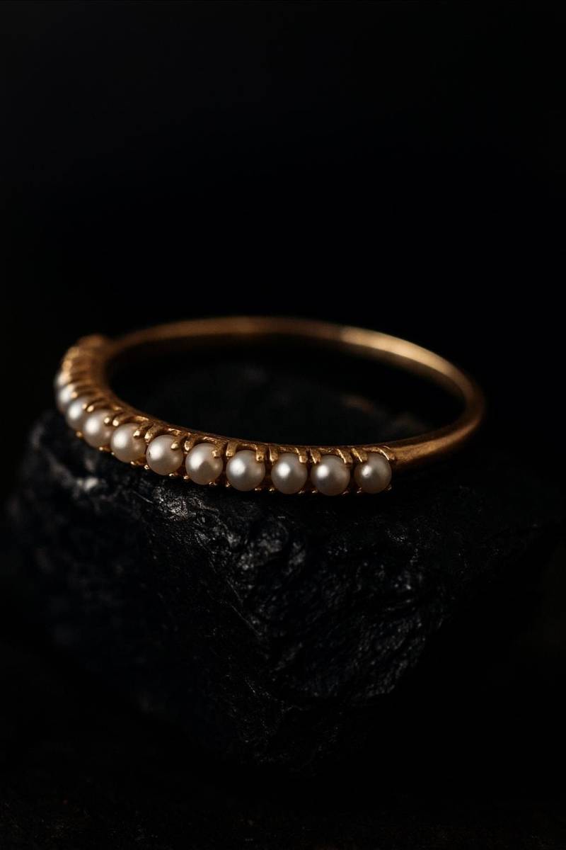 Süßwasserperle Halbe Ewigkeit Hochzeitsband, 14 K Gelbgold Brautjungfer Schmuck Versprechen Band Für Ihre Frauen Stacking Schwarz Freitag Verkauf von JewelrytreauresbyAJ